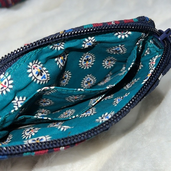 Vera Bradley Plaid Scottish Terrier Bucket Crossbody Bag - Picture 7 of 8